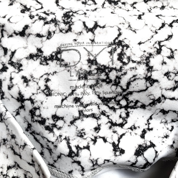 MOVING SALE | DYI Clothing Women’s White Marble Printed Yoga Tights, Size Large - Picture 5 of 5